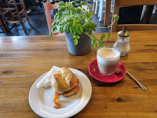 Cafe Leverkusen Hey Walter photo 6